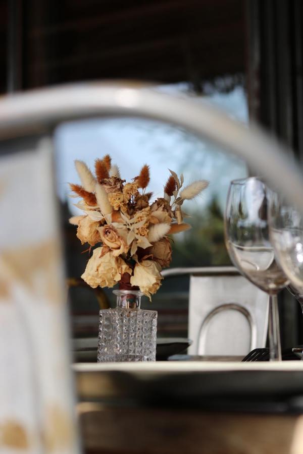 Lodges En Provence - Ecogites & Restaurant Insolites Richerenches Zewnętrze zdjęcie
